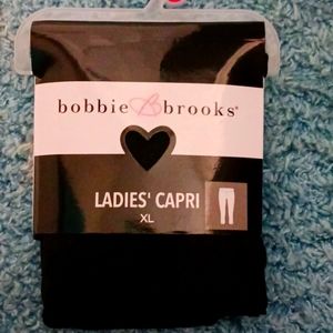 Bobbie Brooks Ladies' Size X- Large Capri Leggings NEW IN PACKAGE